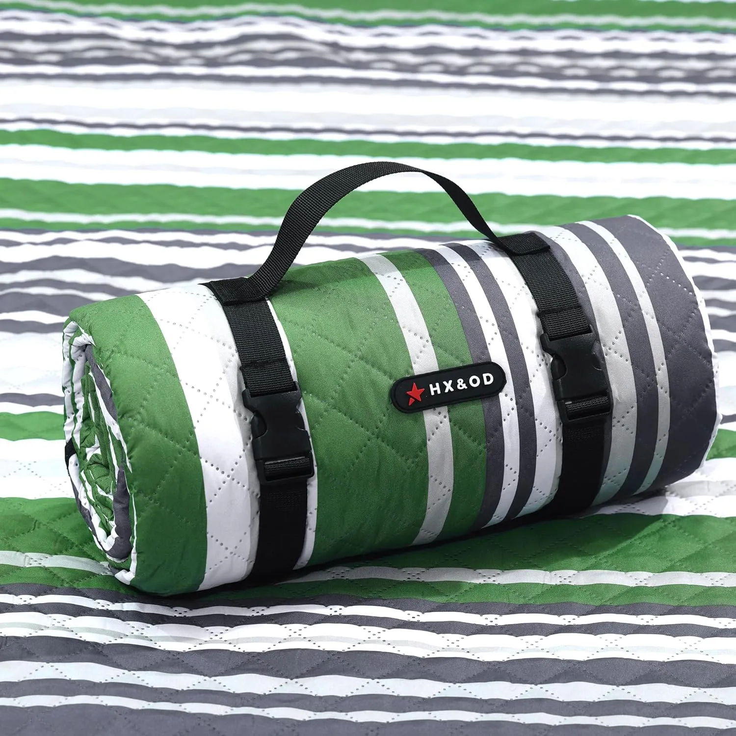 HX&OD Extra Large Picnic Blanket Outdoor 80x80 Waterproof Picnic Mat Foldable 3-Layer Camping Blanket Portable with Carry Strap Park Blanket for Grass(Green)